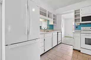 2430 W Choctaw Dr, London, OH 43140 - Photo 9