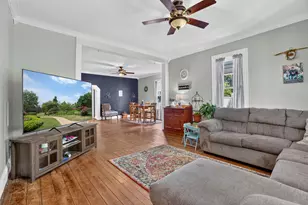 352 Mound St, Logan, OH 43138 - Photo 9