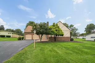 898 Plum Ridge, Columbus, OH 43213 - Photo 1