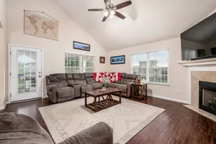 792 Francis Dr, Heath, OH 43056 - Photo 3
