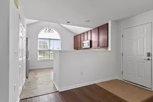 8386 Diversey Loop, Blacklick, OH 43004 - Photo 5