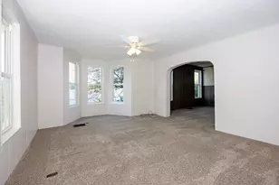324 N Market St, Loudonville, OH 44842 - Photo 13
