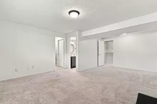 4085 Red Coat Ln, Columbus, OH 43230 - Photo 31