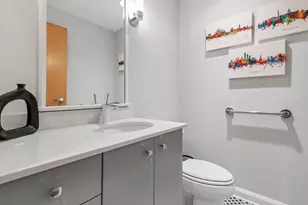 845 N High St, Columbus, OH 43215 - Photo 31