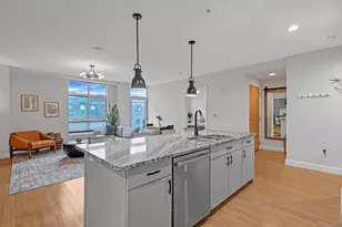 845 N High St, Columbus, OH 43215 - Photo 19