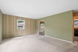 1047 Oberlin Dr, Columbus, OH 43221 - Photo 5
