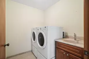 558 Acton Rd, Columbus, OH 43214 - Photo 23