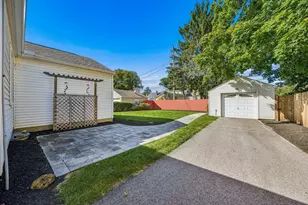 558 Acton Rd, Columbus, OH 43214 - Photo 49