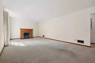 558 Acton Rd, Columbus, OH 43214 - Photo 5