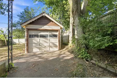 70 E Pacemont Road, Columbus, OH 43202 - Photo 5