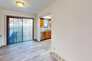 5267-5277 Brandy Oaks Ln, Columbus, OH 43220 - Photo 9