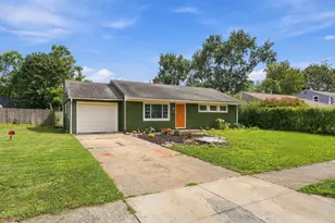 406 Carilla Ln, Columbus, OH 43228 - Photo 3