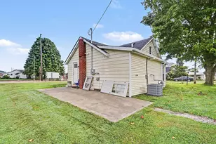 57 W 1st Street W, Frazeysburg, OH 43822 - Photo 23