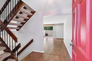 1689 Moravian St, Columbus, OH 43220 - Photo 5