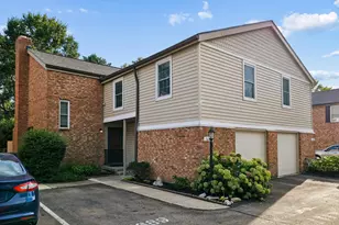 1689 Moravian St, Columbus, OH 43220 - Photo 3