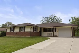 1745 Rosehill Rd, Reynoldsburg, OH 43068 - Photo 1