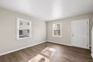 685 Valerie Ln, Whitehall, OH 43213 - Photo 11
