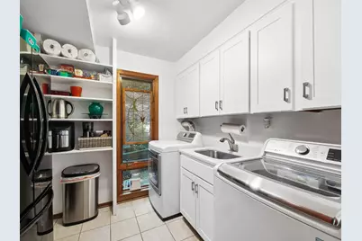 7957 Olentangy River Road, Columbus, OH 43235 - Photo 29