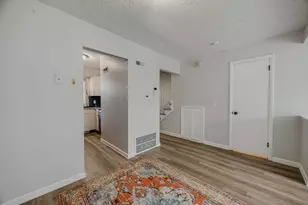 1226 Woodbrook Circle, Columbus, OH 43223 - Photo 9