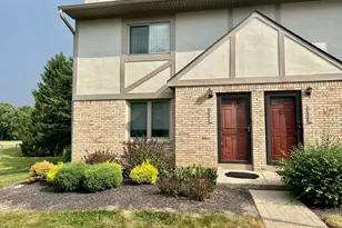 1938 Rockdale Dr, Columbus, OH 43229 - Photo 3