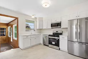 1028 Bellflower Ave, Columbus, OH 43204 - Photo 11