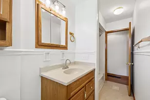 1028 Bellflower Ave, Columbus, OH 43204 - Photo 17