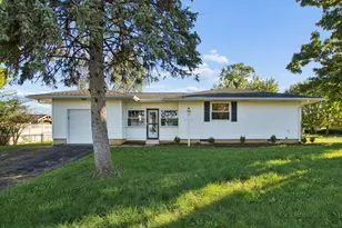 1028 Bellflower Ave, Columbus, OH 43204 - Photo 1