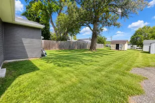 211 Huron St, Bellville, OH 44813 - Photo 3
