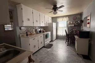 996 3rd St, Logan, OH 43138 - Photo 7