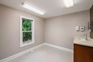 550 W Central Ave, Delaware, OH 43015 - Photo 31