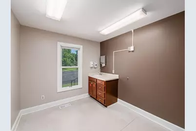 550 W Central Avenue, Delaware, OH 43015 - Photo 33