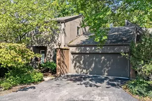 1623 Coppertree Rd, Columbus, OH 43232 - Photo 1
