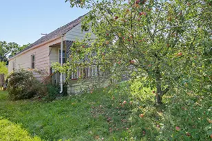 2576 Beulah Rd, Columbus, OH 43211 - Photo 3