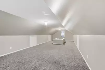 1080 Meadowdale Avenue, Columbus, OH 43219 - Photo 15