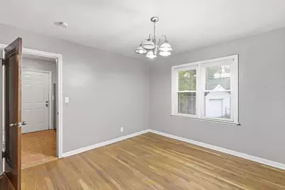 1080 Meadowdale Avenue, Columbus, OH 43219 - Photo 11