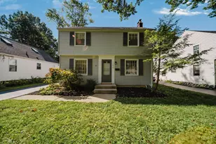 143 E Weisheimer Rd, Columbus, OH 43214 - Photo 1