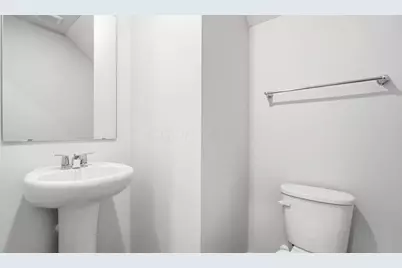 1382 Marinelli Drive E, Columbus, OH 43228 - Photo 17