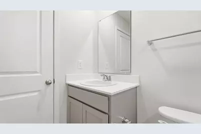 1382 Marinelli Drive E, Columbus, OH 43228 - Photo 31