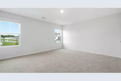 1382 Marinelli Drive E, Columbus, OH 43228 - Photo 21