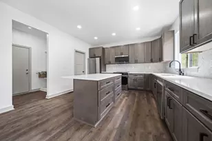 3770 Minnesota Ave, Columbus, OH 43219 - Photo 7