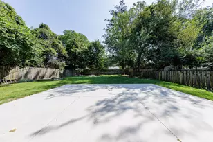 92 N Harding Rd, Columbus, OH 43209 - Photo 37