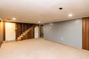 92 N Harding Rd, Columbus, OH 43209 - Photo 33