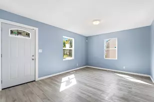 2297 Howey Rd, Columbus, OH 43211 - Photo 7
