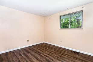1687 Brookfield Square S, Columbus, OH 43229 - Photo 9
