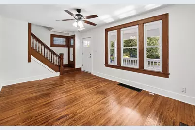 398 E Jenkins Avenue, Columbus, OH 43207 - Photo 5