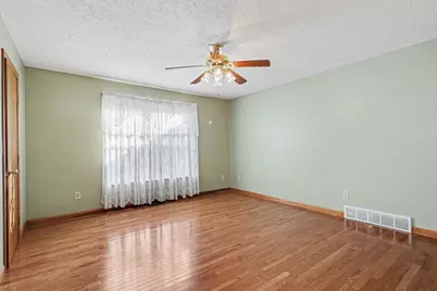 496 Danbury Drive, Lancaster, OH 43130 - Photo 9