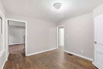 1888 Woodland Avenue, Columbus, OH 43219 - Photo 11