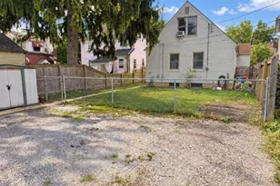 3037 Olive St, Columbus, OH 43204 - Photo 3