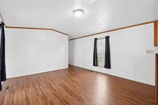 1100 Thornwood Dr SW, Heath, OH 43056 - Photo 5