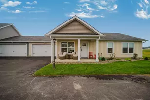 212 Cumberland Meadows Circle, Hebron, OH 43025 - Photo 1